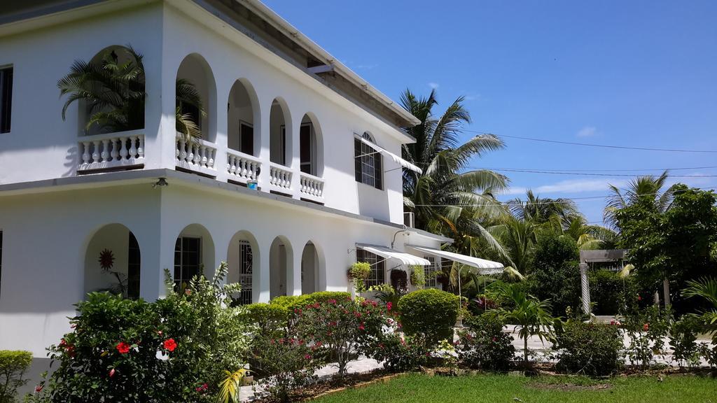 Lorenton Hideaway Lucea Εξωτερικό φωτογραφία