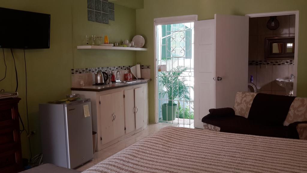 Lorenton Hideaway Lucea Εξωτερικό φωτογραφία