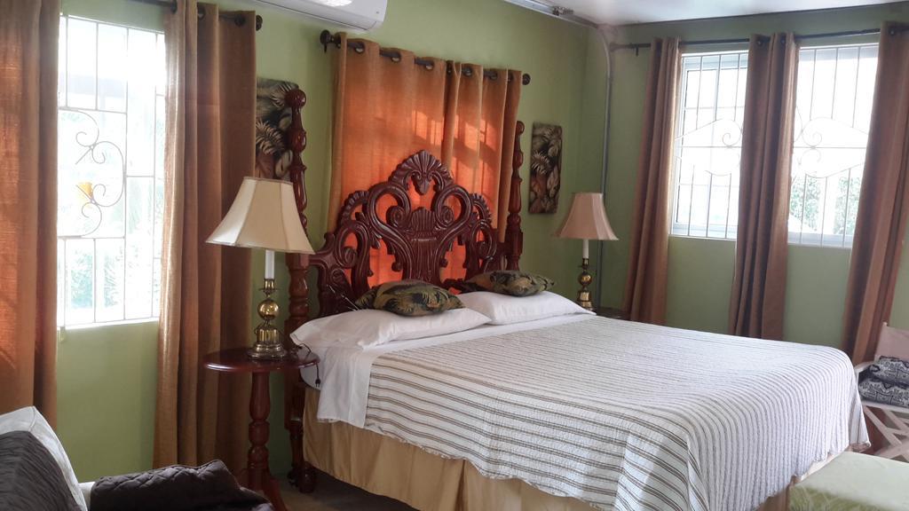 Lorenton Hideaway Lucea Εξωτερικό φωτογραφία